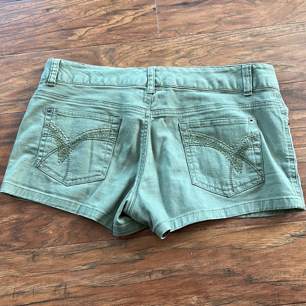 So Wear It Declare It green Shorts - Picture 8 of 8